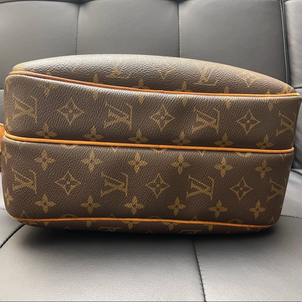 Louis Vuitton Reporter Monogram PM Canvas Crossbody Bag - Picture 3 of 16